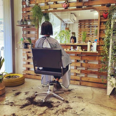 CORTE DE pelo en poblé nou